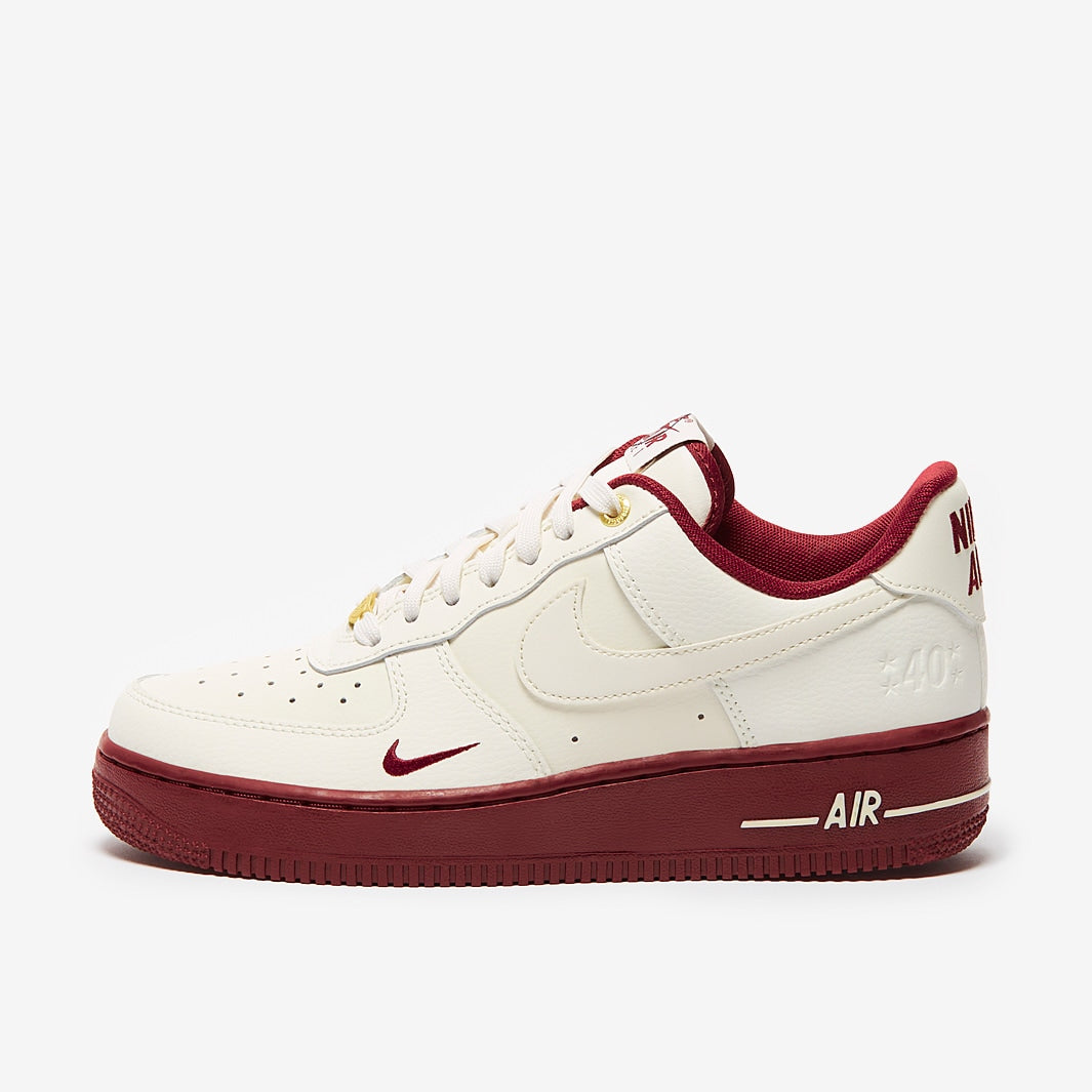 Nike Womens Air Force 1 07 SE