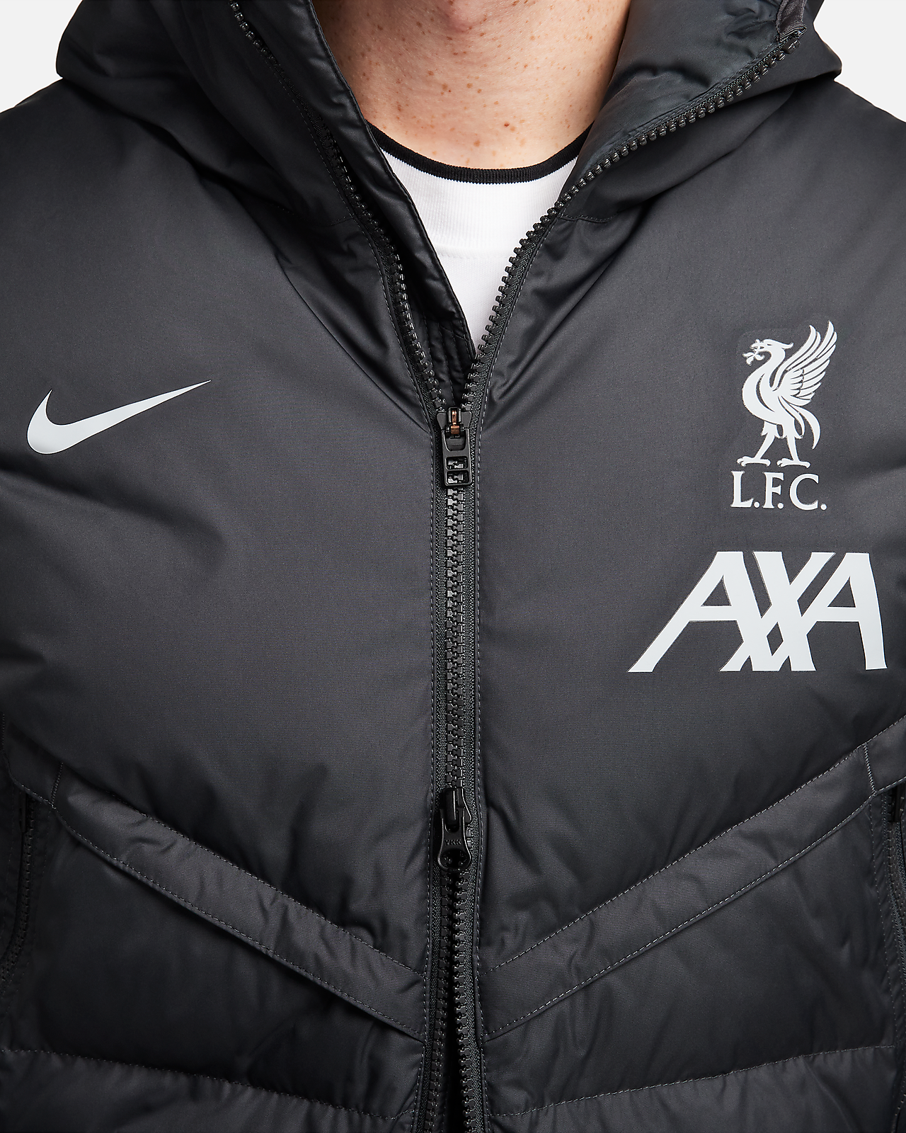 Liverpool FC Strike Men's Nike Storm-FIT Soccer Jacket